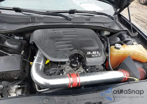 2017 Dodge Charger Se Rwd z USA, uszkodzony, nr VIN 2C3CDXBG8HH546514